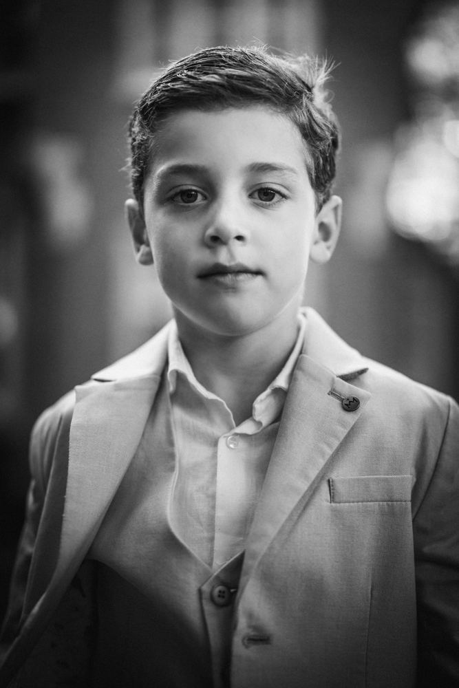 Zwart-wit portret van een jongen