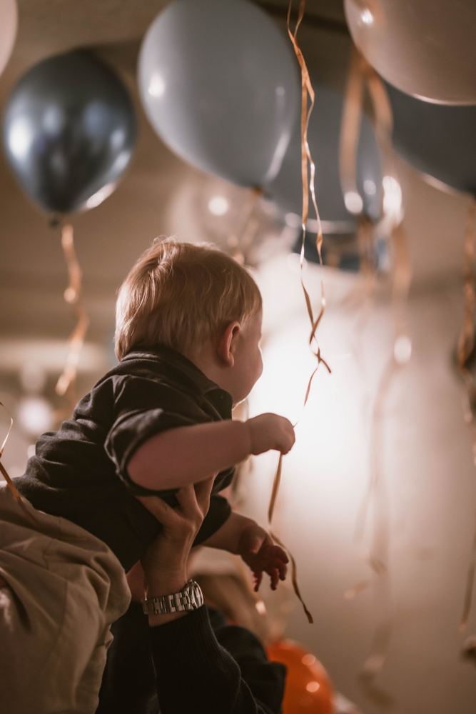 Eerste verjaardag tussen de ballonnen